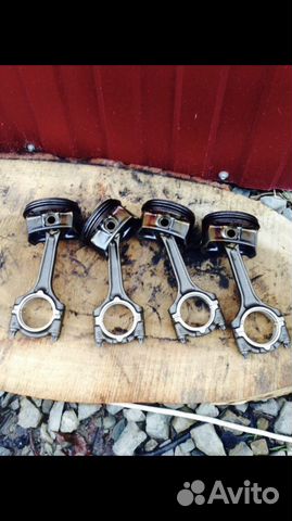 Поршня с шатунами на опель астра Н 1.8 XER