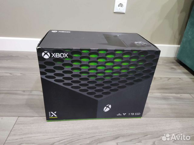 Игровая приставка Xbox series X. Новая