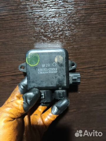 Блок управления вентилятором Mitsubishi Lancer IX