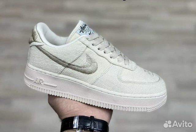 Женские кроссовки Nike