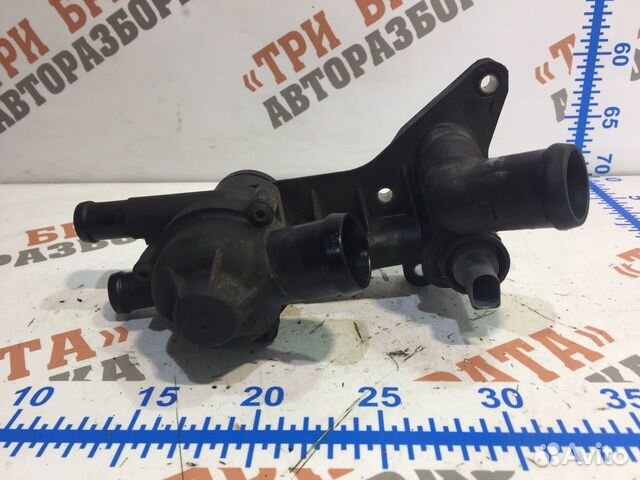 Шкода Фабия Корпус термостата