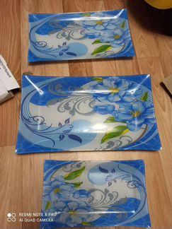 Набор новых тарелок