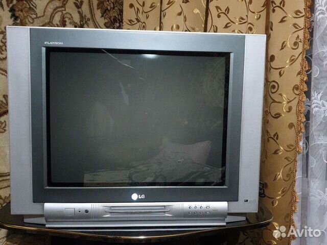 Телевизор в рабочем состоянии. LG