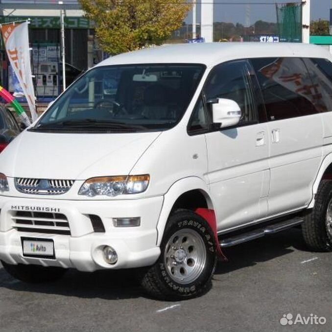 Митсубиси делика 2003-2004. Мицубиси делика. Mitsubishi delica 2000 салон. Митсубиси делика 1997. Delica 2004.