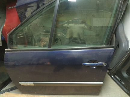 Дверь передняя левая Рено Меган Сценик 2