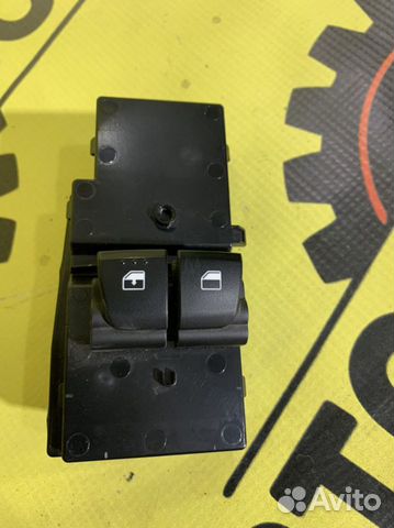 Блок кнопок стеклоподъемников Hyundai solaris 2