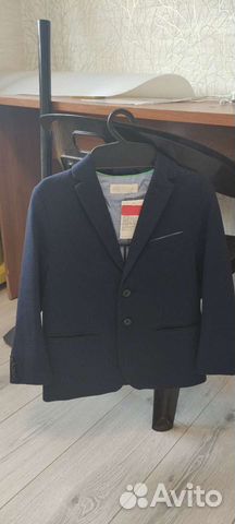 На мальчика новый пиджак нм