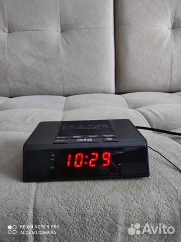 Радиоприемник с функцией будильника 