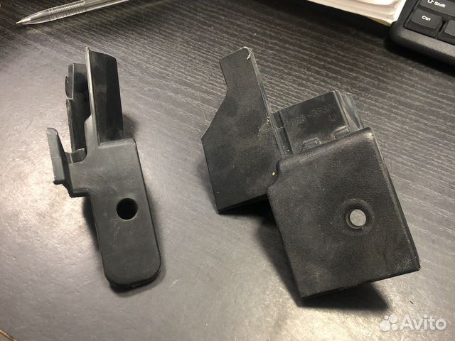 Kia rio 4 2017-20г.Крепления левой фары