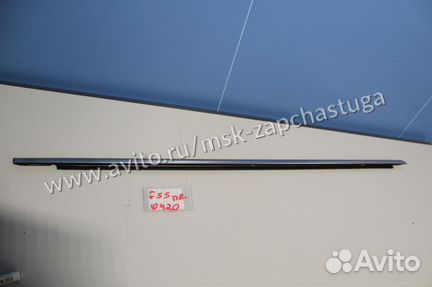 Молдинг стекла передней правой двери Mini F55