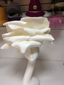 Шляпа для светских мероприятий