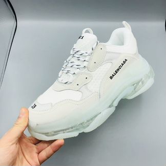 Balenciaga Triple s