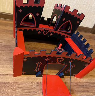 Игрушка Замок