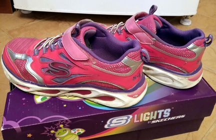 Кроссовки для девочки