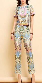 Костюм брючный по мотивам Дольче