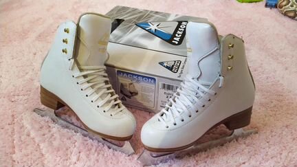 Фигурные коньки Jackson Elle 2,5 С (р. 32,5)