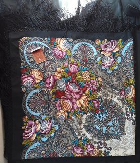 Платок павлопосадский 148 на 148 см