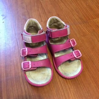 Босоножки на девочку размер 25