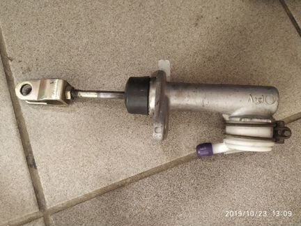 Главный цилиндр сцепления volvo