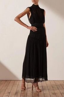 Вечернее платье из шелка