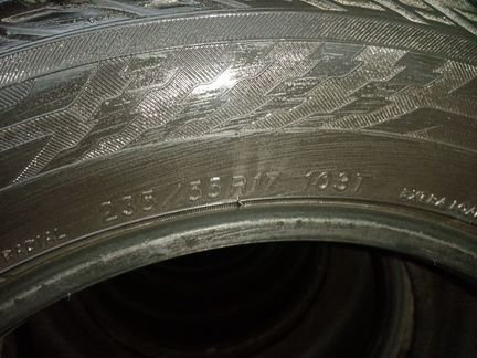 235/55 R17 Yokohama ice guard IG 35 зимние шипован
