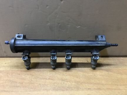 Топливная рейка Audi VW Skoda Seat 1,6 BSE
