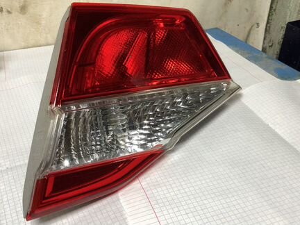 Фонарь задний правый Toyota Camry 50