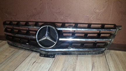 Решетка Mercedes Benz ML166 A16688000859040