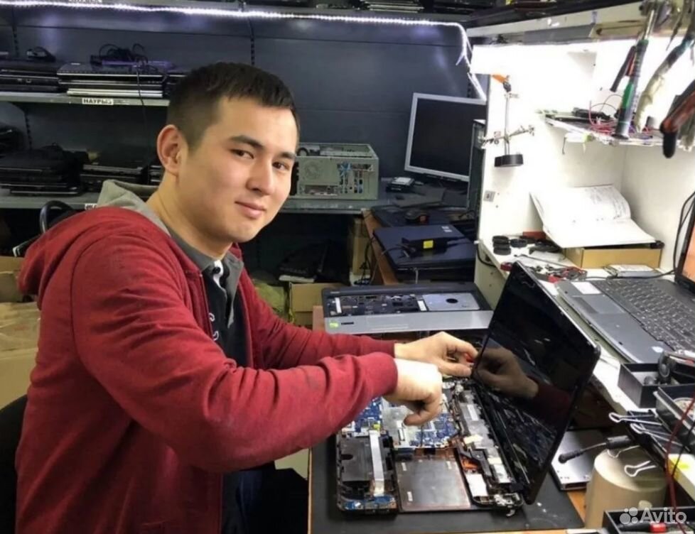 компьютерный сервисный центр. ремонт компьютеров частный мастер. сергей уласень stuxnet. компьютерный мастер ростов на дону. компьютерный мастер.