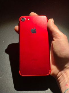 Продам iPhone 7 128 гб RED