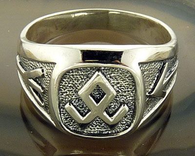 Кольцо с рунами