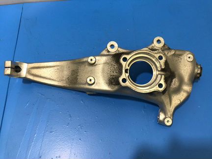 Кулак передний левый Bmw 7-Я Серия G11 B57 2017