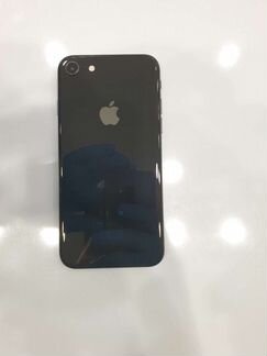 Телефон iPhone 8 64gb