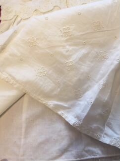 Белое ангельское платье с шапочкой и трусиками