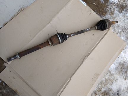 Привод правый Рено Меган 3 к9к шестиступка