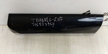 Молдинг двери задний правый Volkswagen Touareg 2