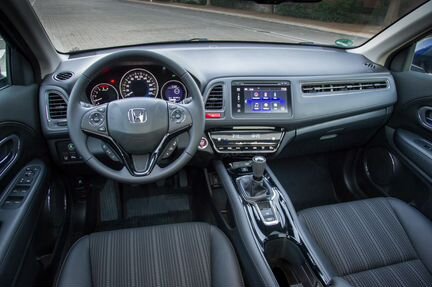 Торпеда / передняя панель Honda HR-V EU-Version