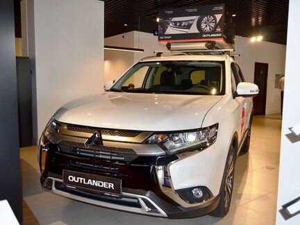 Mitsubishi Outlander 3.0 AT, 2020