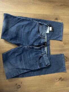 Джинсы Emporio Armani