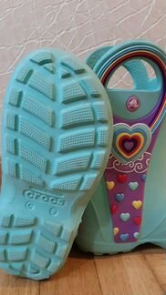Модные сапоги резиновые crocs для девочек р. 26