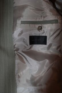 Продается стильный костюм полушерсть (р-р L, XL)