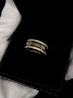 Золотое кольцо с бриллиантами