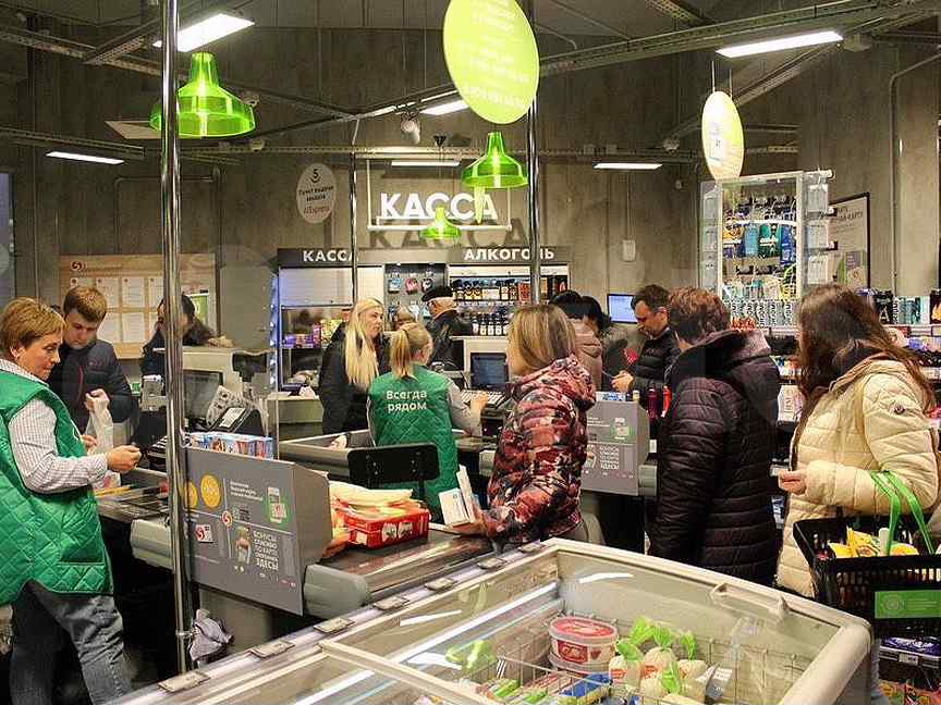 Пятерочка новый формат. Пятерочка ребрендинг. Магазин продуктов. Пятерочка новый формат. Пятерочка новый интерьер.