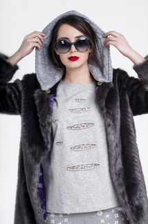 Оригинальная шуба из эко меха от дизайнера