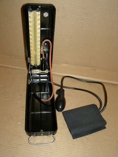 Тонометр старинный. Полностью рабочий. СССР