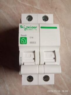 Автоматический выключатель Shneider Electric C16