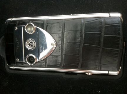 Vertu Constellation Touch Black Alligator