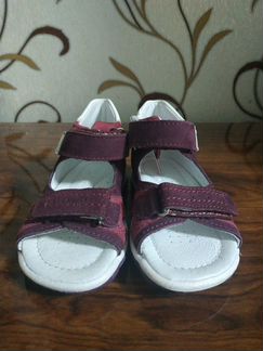 Босоножки для девочки