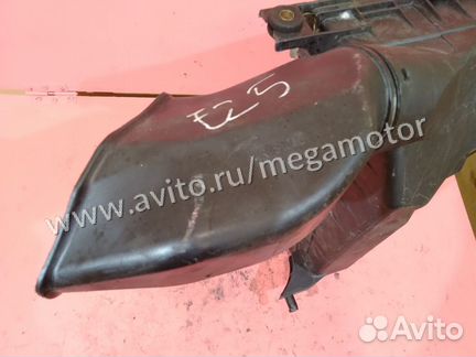 Корпус воздушного Mitsubishi Space Star 1.9 DID