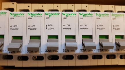 Автоматические выключатели Узо Schneider Acti9